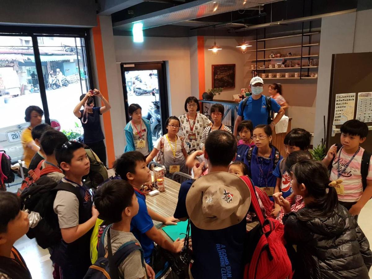 Taipei Travelers International Hostel Tamsui Exterior photo
